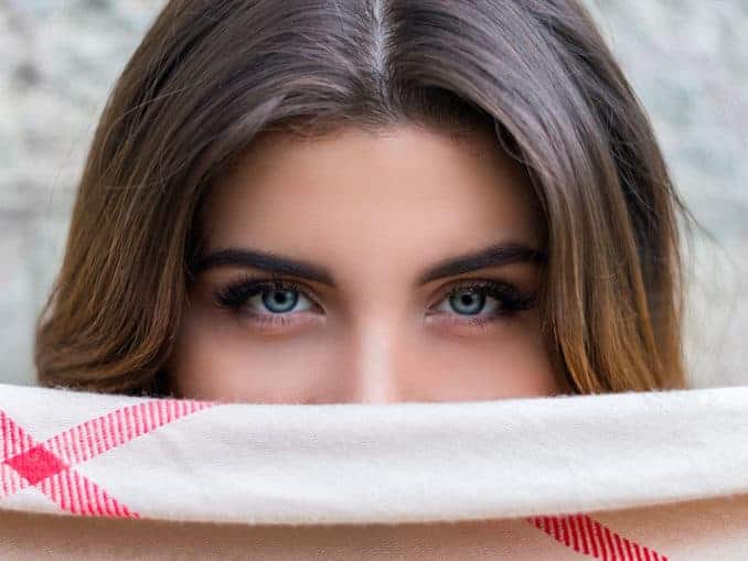 Microblading fĂŒr schöne Augenbrauen
